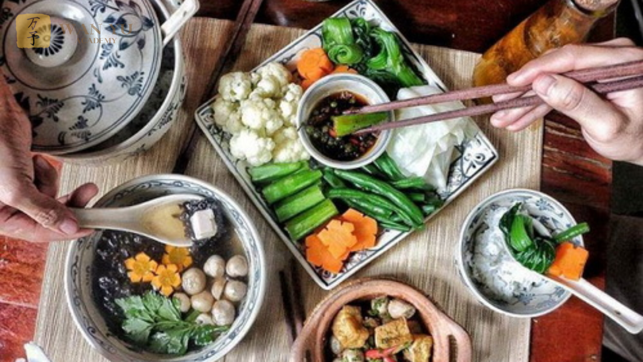 Tại sao người Trung Quốc kiêng ăn thịt rắn vào tháng 7 âm lịch?